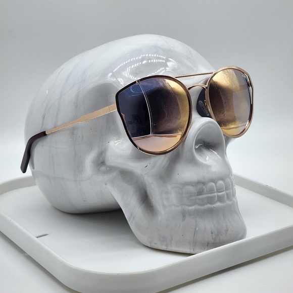 Quay Multi Colour Mirror Len Gold Tone Oversized Sunglasses - Picture 16 of 16